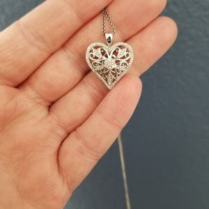 Vera Wang Diamond Heart Pendant